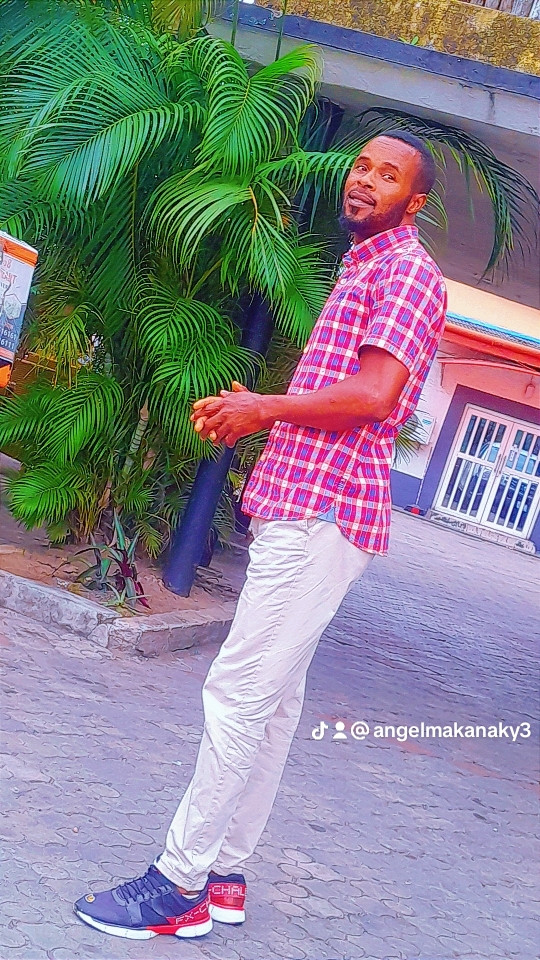 Ebiesuwa omotayo Profile Picture
