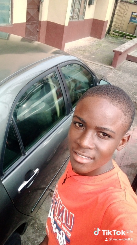 Bonaventure Layor Profile Picture